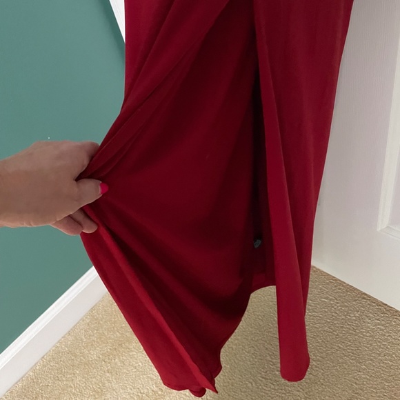 CHAPS ladies floor length, off shoulder dress - Picture 4 of 9